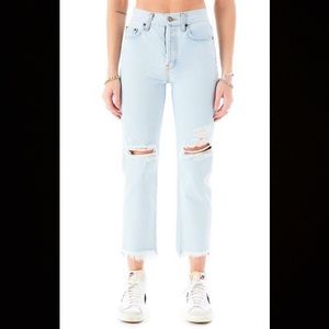 Carmar-Amelia Jackson light washed jeans